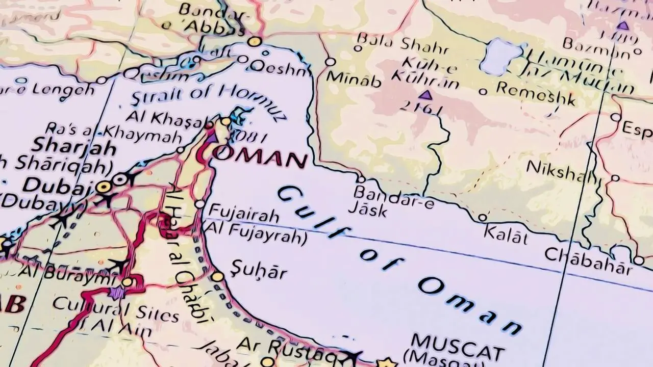 El-estrecho-de-Ormuz-cierre_AnyMaking (1)