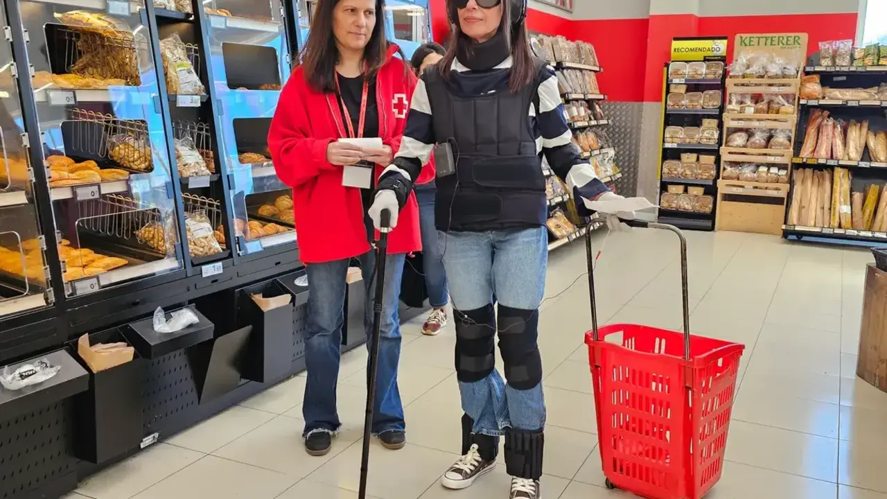 Foto2_Sesion_Sensibilizacion_VegalsaEroski_CruzRoja