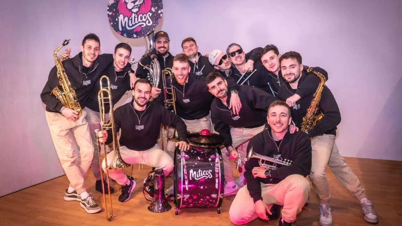 La charanga M&iacute;ticos de Le&oacute;n.