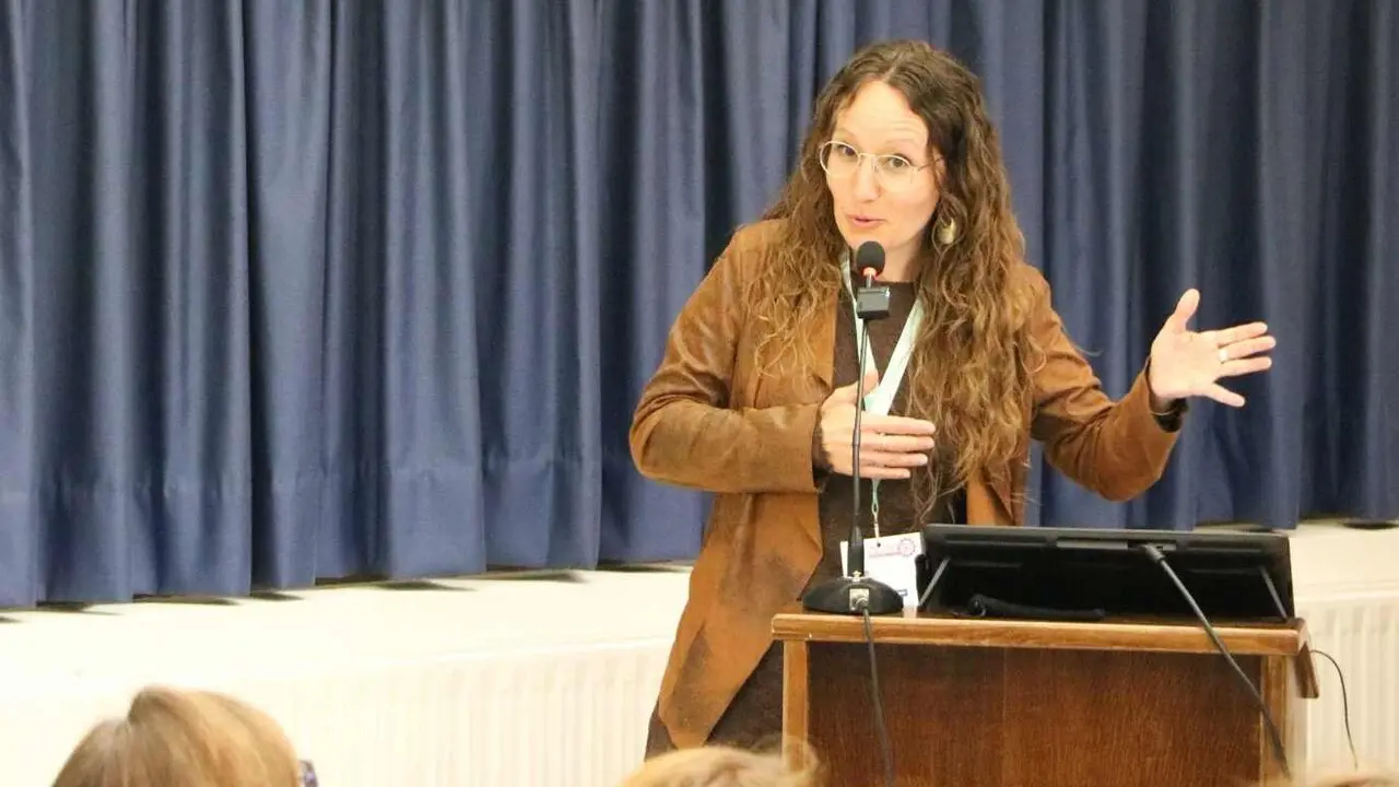 e0dba53f-f226-478b-9b9f-8a3b5f48db14