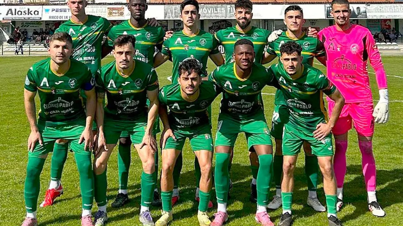 Alineaci&oacute;n del Atl&eacute;tico Astorga durante el partido de este s&aacute;bado.