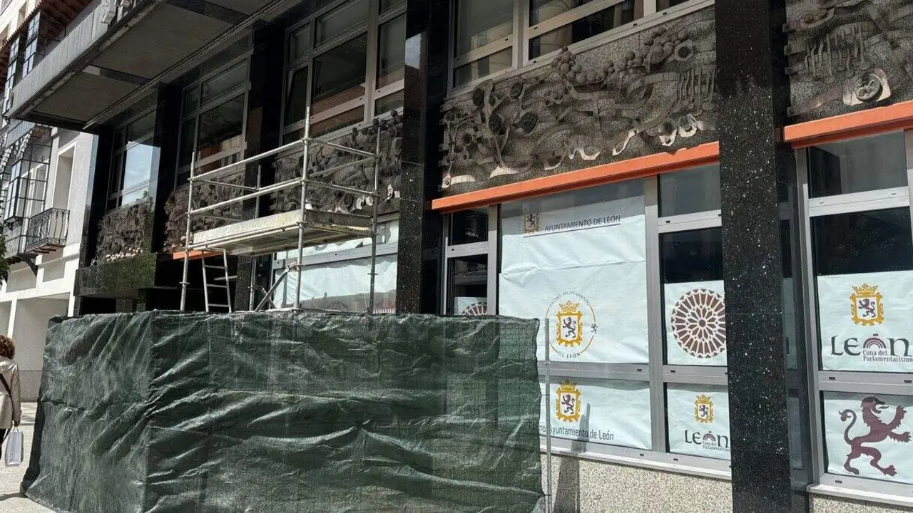 20042026 Restauraci&oacute;n ornamento fachada ayto Ordo&ntilde;o