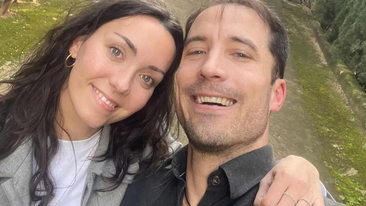 Ana Bel&eacute;n y David, dos de los afortunados, se llevan la cecina para Valencia.