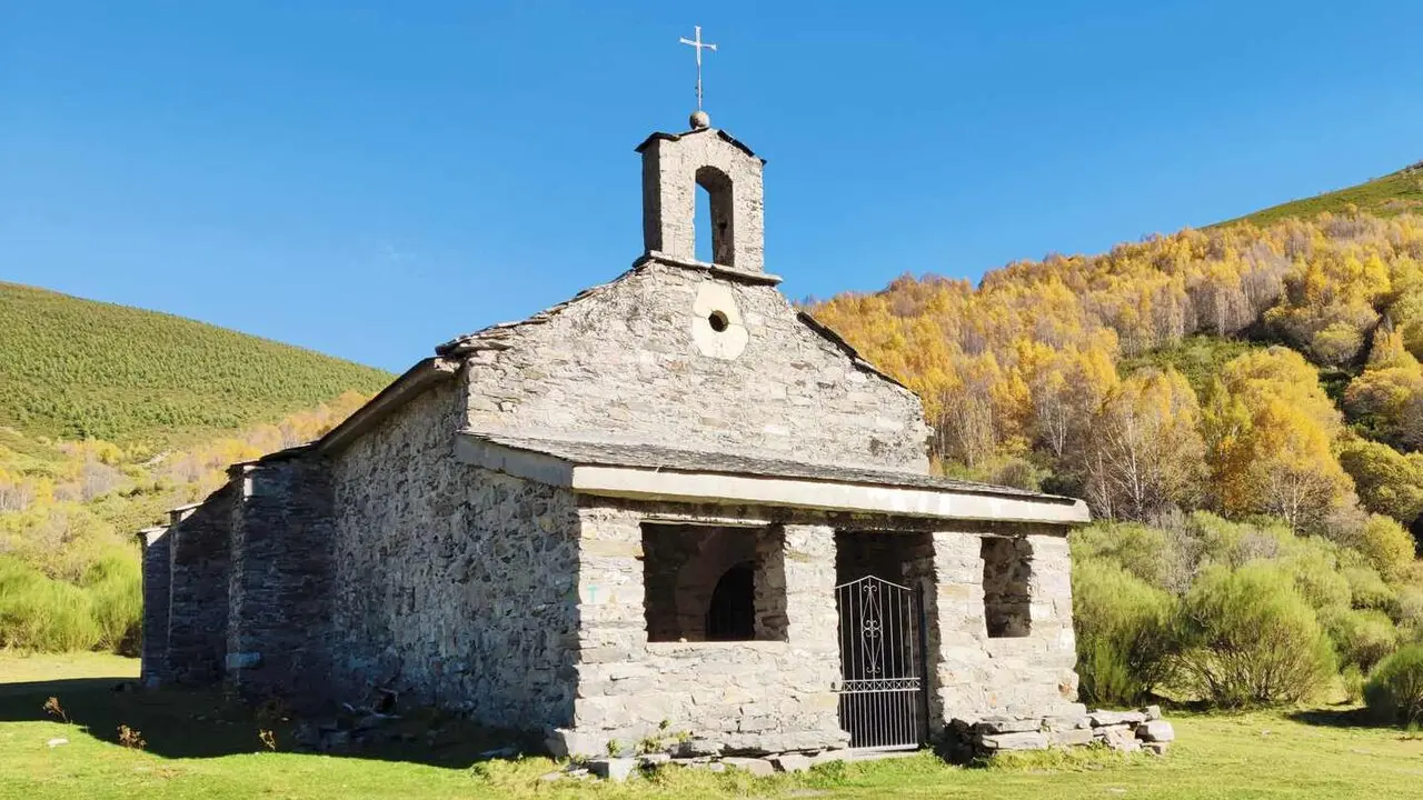 Ermita de Santiago, en Fasgar.