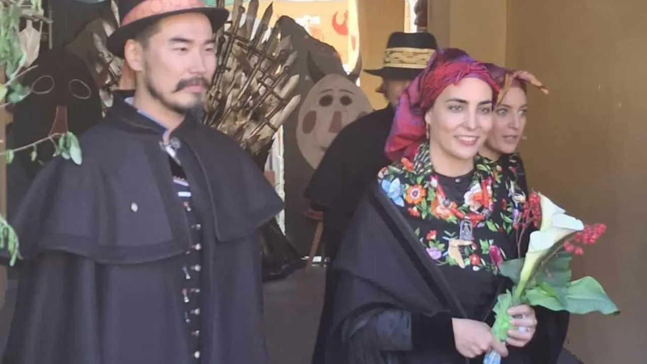 Celadilla del P&aacute;ramo revive las bodas de anta&ntilde;o con un enlace cargado de simbolismo.&nbsp;La uni&oacute;n entre Rebeca y Aoki re&uacute;ne a cientos de asistentes en una celebraci&oacute;n que recupera costumbres tradicionales. Fotos: Diputaci&oacute;n