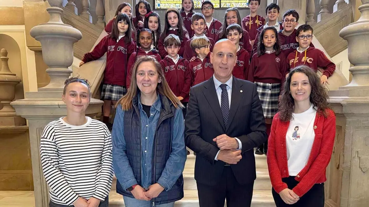 Un instante de la recepci&oacute;n oficial en el Ayuntamiento de Le&oacute;n a La Anunciata.