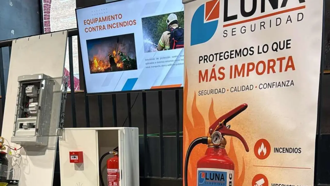 El C&iacute;rculo Empresarial Leon&eacute;s (CEL) celebra este mi&eacute;rcoles en Espacio V&iacute;as las I Jornadas Profesionales de Seguridad en Le&oacute;n, un evento organizado por Luna Grupo que busca convertirse en un punto de referencia para el tejido empresarial de la provincia.