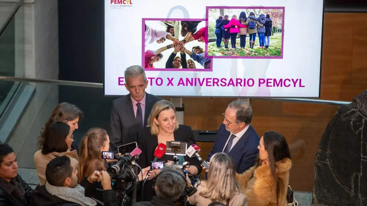 La vicepresidenta de la Junta de Castilla y Le&oacute;n y consejera de Familia e Igualdad de Oportunidades, Isabel Blanco, inaugura el acto de celebraci&oacute;n del 10&ordm; aniversario del Programa Empleo Mujer en Castilla y Le&oacute;n (PEMCyL), a finales del a&ntilde;o pasado.