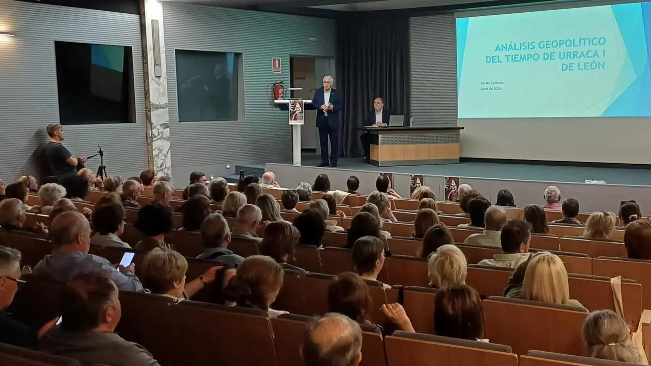 Un instante de la conferencia de Javier Callado.