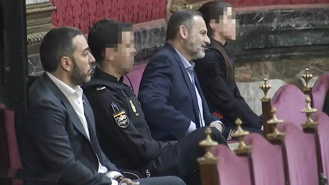 &Aacute;balos, en la antesala de su declaraci&oacute;n.