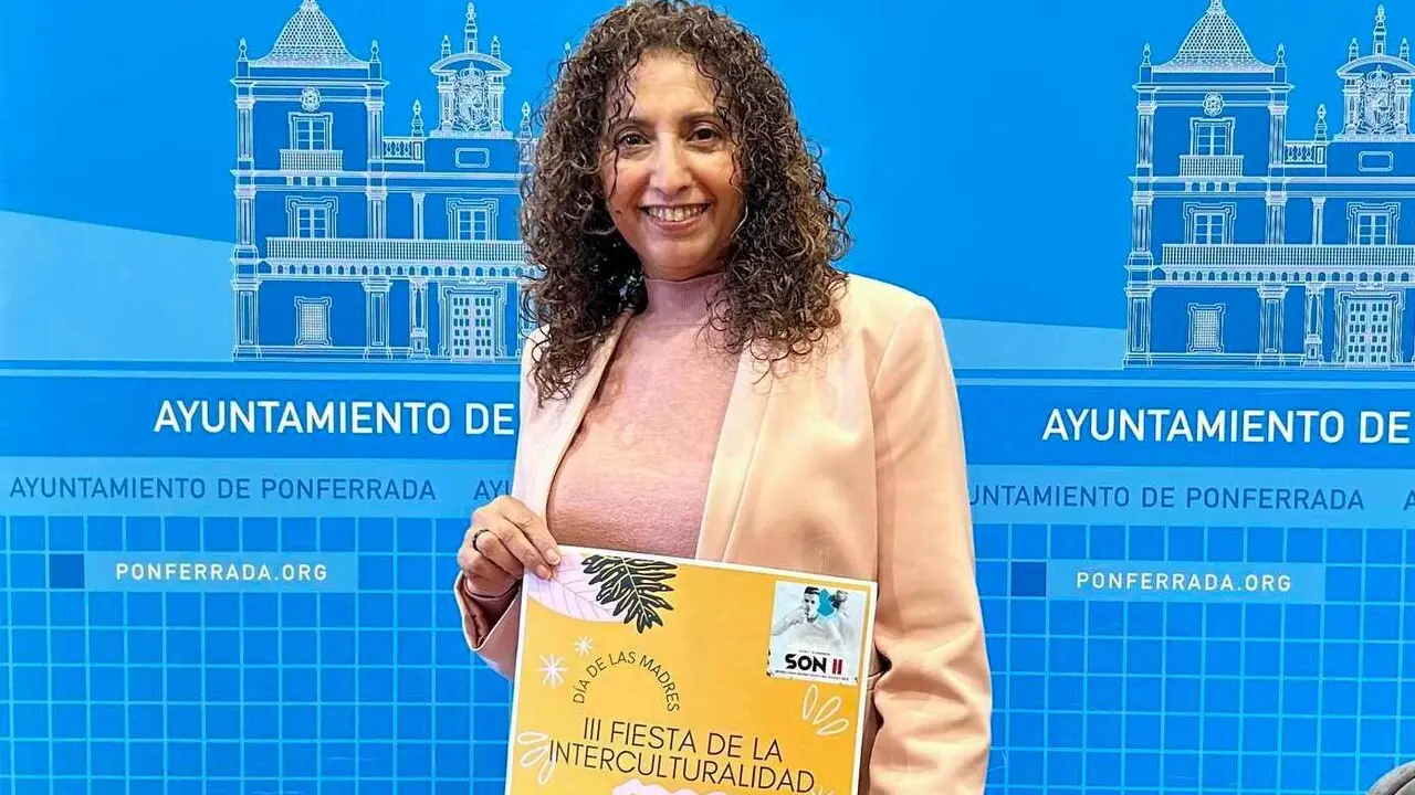 Un instante de la presentaci&oacute;n de la fiesta de la interculturalidad.