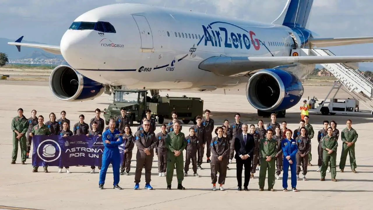 El joven Miguel Garc&iacute;a comparte experiencia en Murcia con los astronautas leoneses Pablo &Aacute;lvarez y Sara Garc&iacute;a Alonso en el programa 'Astronauta por un d&iacute;a'.