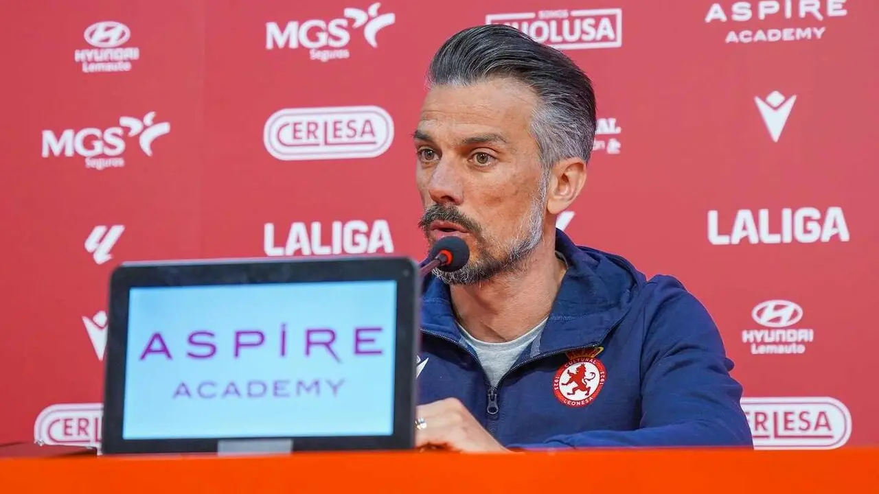 Rub&eacute;n de la Barrera, durante la rueda de prensa.