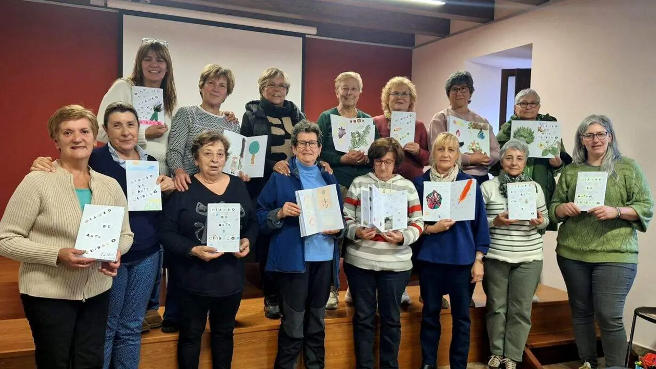 Las participantes en el taller de Murias de Paredes.