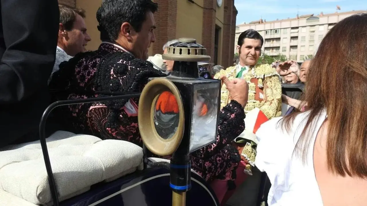Morante de la Pueblo, en calesa en la plaza de Toros de Le&oacute;n en una imagen de archivo.