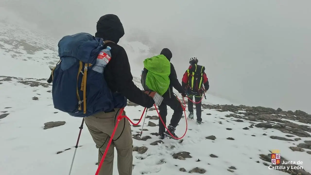 Una imagen del rescate en Posada de Valde&oacute;n.