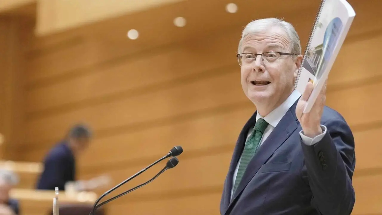 Interpelaci&oacute;n de Antonio Silv&aacute;n en el Senado.