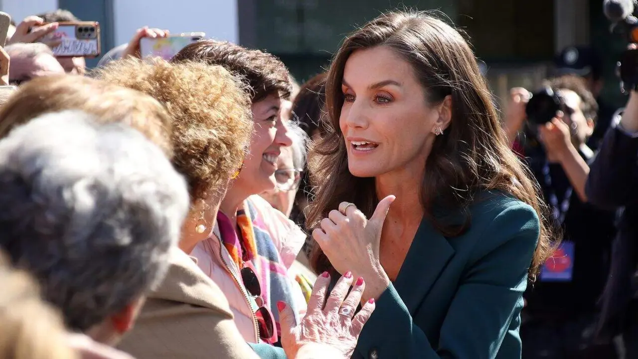 La reina do&ntilde;a Letizia preside el acto central del Tour del talento en Le&oacute;n y proclamaci&oacute;n del Premio Princesa de Girona CreaEmpresa 2025, al que asisten, entre otros, el presidente de la Junta, Alfonso Fern&aacute;ndez Ma&ntilde;ueco, el alcalde, Jos&eacute; Antonio Diez, el delegado del Gobierno, Nicanor Sen, el presidente de las Cortes, Carlos Poll&aacute;n  y la presidenta del PSOECyL, Ana Redondo