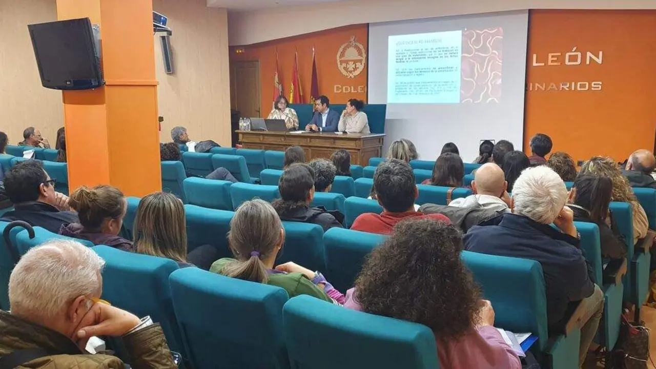 Reuni&oacute;n extraordinaria veterinarios 1