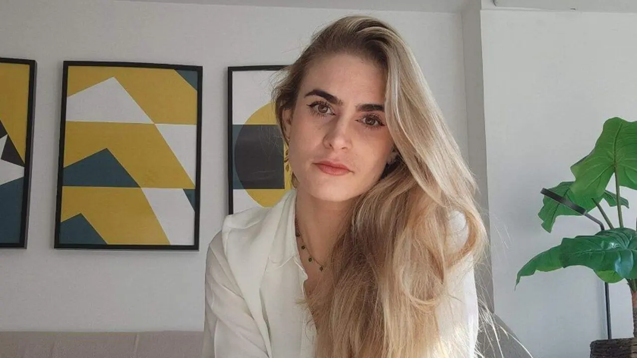 lUC&Iacute;A cA&Ntilde;AS