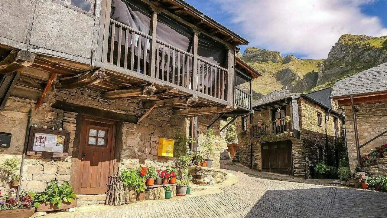 Imagen de la localidad de Pe&ntilde;alba de Santiago.