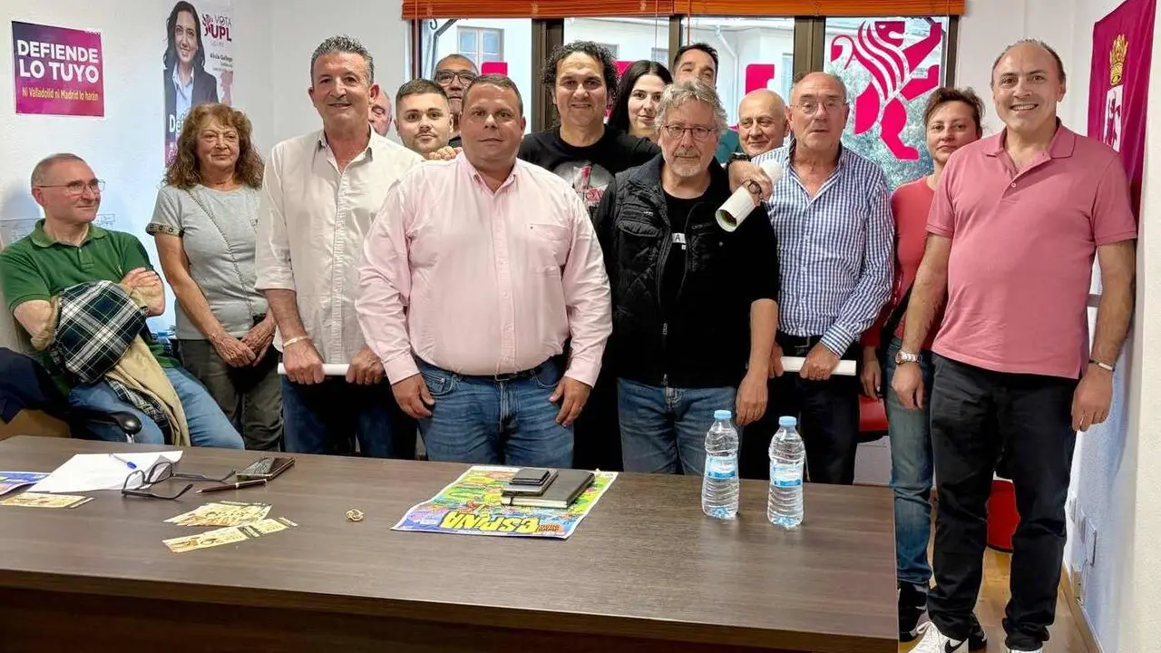 Reuni&oacute;n de UPL Bierzo para analizar estrategias de cara las pr&oacute;ximas citas electorales.