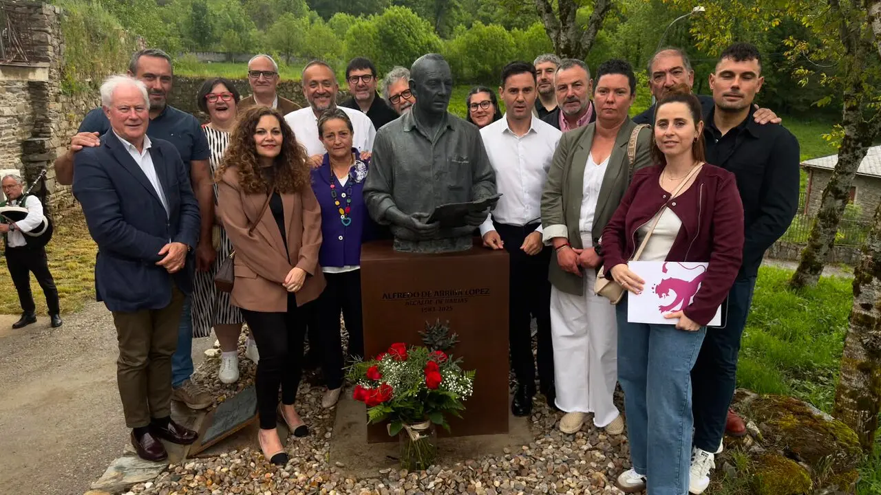 El PSOE de Le&oacute;n rinde homenaje a Alfredo de Arriba y destaca su legado de compromiso con el municipalismo y el mundo rural. Foto: PSOE.