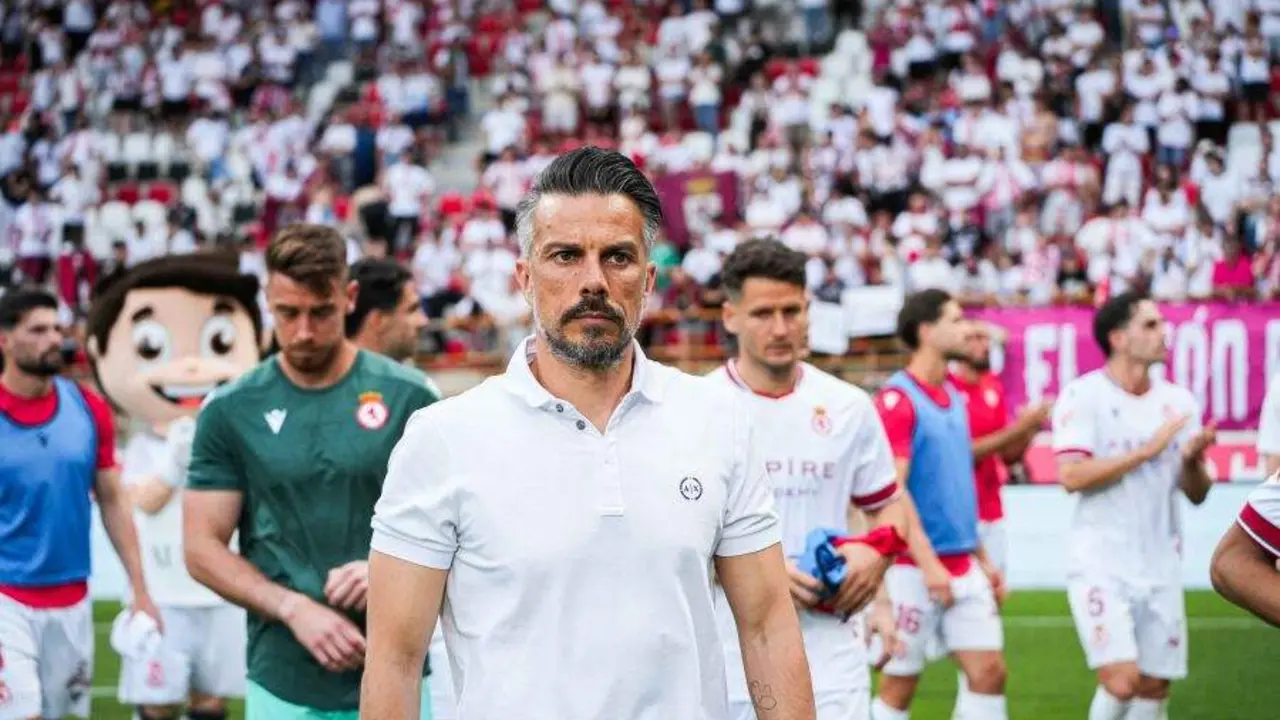 Rub&eacute;n de la Barrera, a la conclusi&oacute;n del partido ante el Burgos.