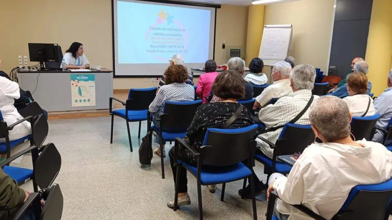 Primer taller Escuela de Pacientes Ostomizados en el Hospital Universitario El Bierzo 1