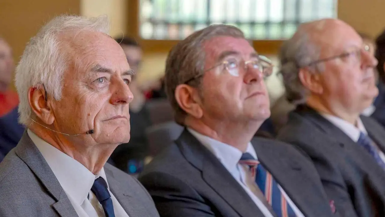 El empresario leon&eacute;s Gerardo Guti&eacute;rrez, en primer t&eacute;rmino, durante un encuentro empresarial.