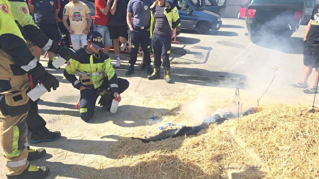 Formaci&oacute;n bomberos Ponferrada