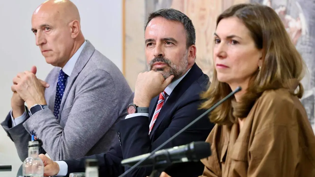 El secretario de Estado de Justicia, Manuel Olmedo, participa en la inauguraci&oacute;n de la XXXIII Conferencia de Decanas y Decanos de Facultades de Derecho de Espa&ntilde;a. Foto: Campillo