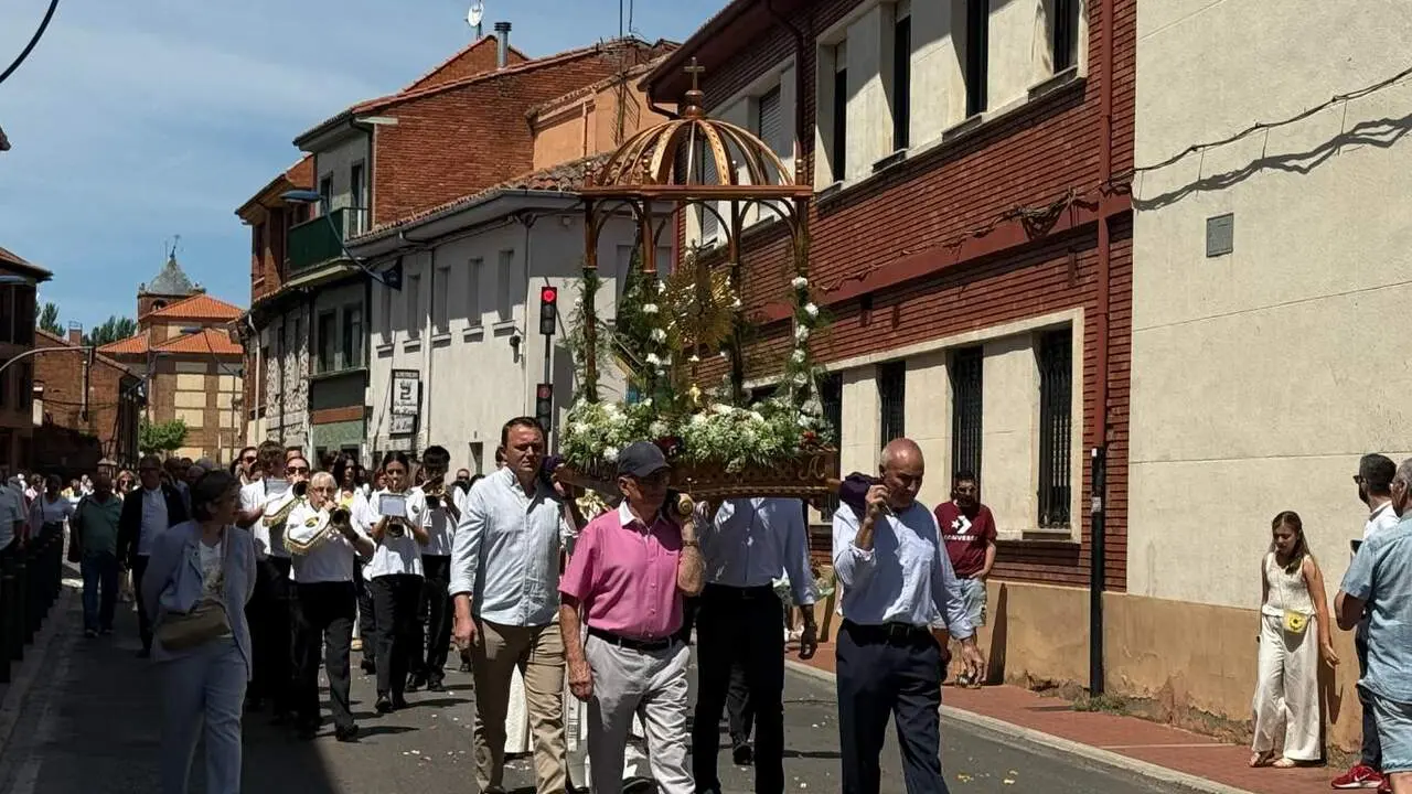 San Andr&eacute;s vive la fiesta del Corpus entre la devoci&oacute;n y la tradici&oacute;n. Foto: Ayto. San Andr&eacute;s.
