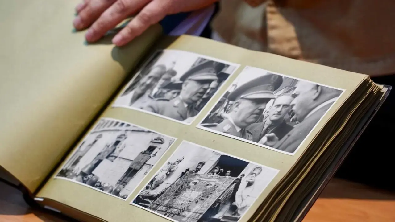 El delegado territorial de la Junta, Eduardo Diego, presenta el fondo documental &lsquo;Arias Navarro&rsquo;, en el marco de la Semana Internacional de los Archivos