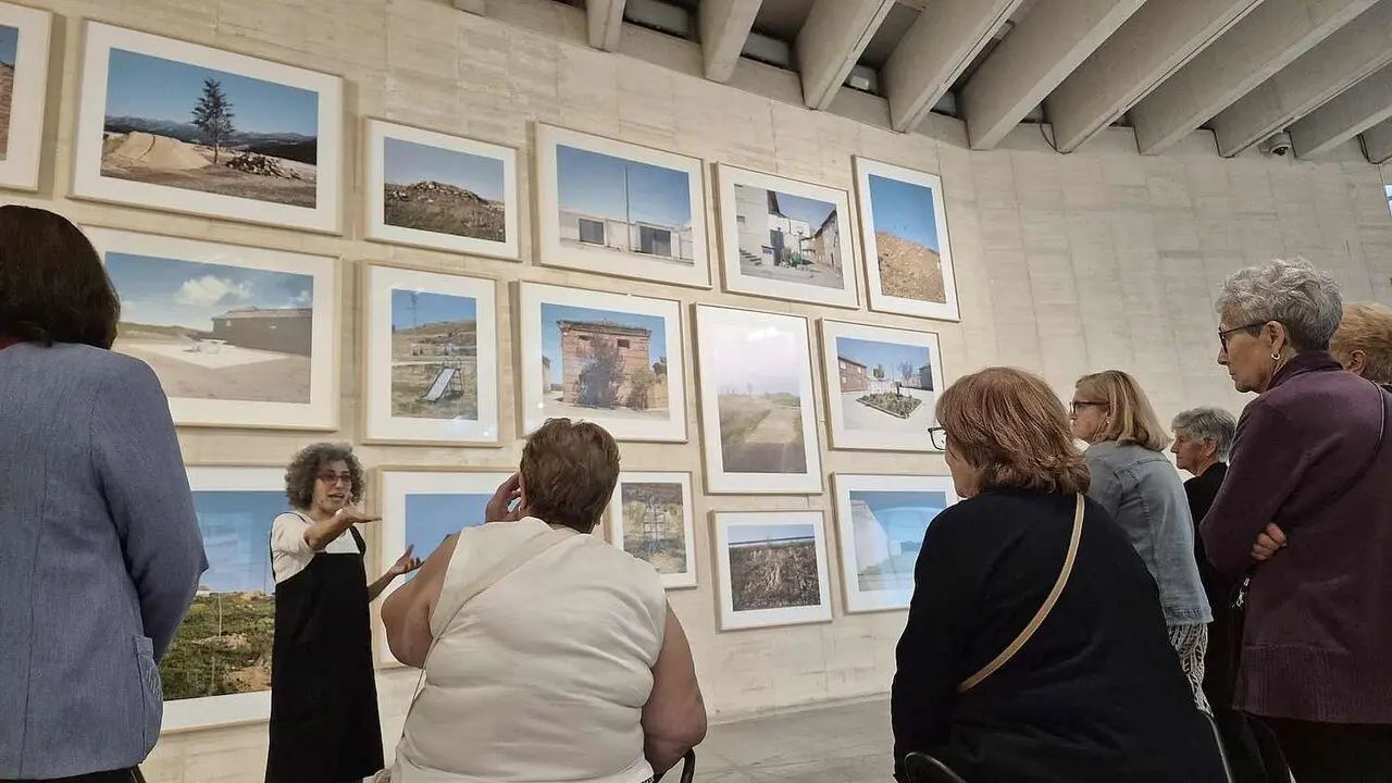 El Ayuntamiento de Villaquilambre forma parte de un proyecto de investigaci&oacute;n de &aacute;mbito nacional centrado en mejorar la accesibilidad de los museos. Una treintena de participantes del programa municipal Active han colaborado en la primera fase de este estudio impulsado por el grupo de investigaci&oacute;n Museum I+D+C de la Universidad Complutense de Madrid.
