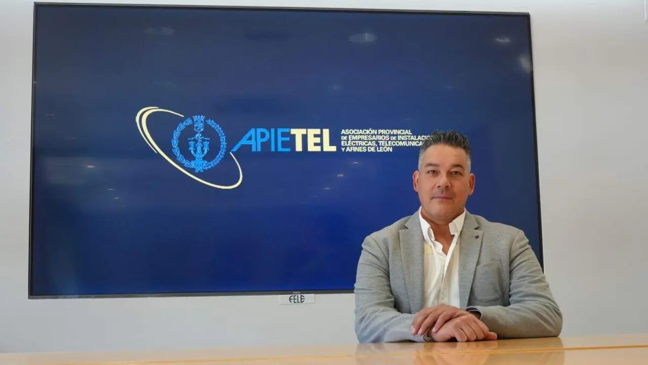&Aacute;ngel Mart&iacute;nez, nuevo presidente APIETEL