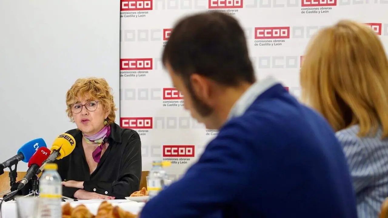 La secretaria general de CCOO Castilla y Le&oacute;n, Ana Fern&aacute;ndez de los Muros, analiza los retos de la negociaci&oacute;n colectiva y el mercado de trabajo, as&iacute; como la urgencia de reducir la brecha de g&eacute;nero, el acceso a la vivienda y la defensa del Di&aacute;logo Social en la Comunidad.