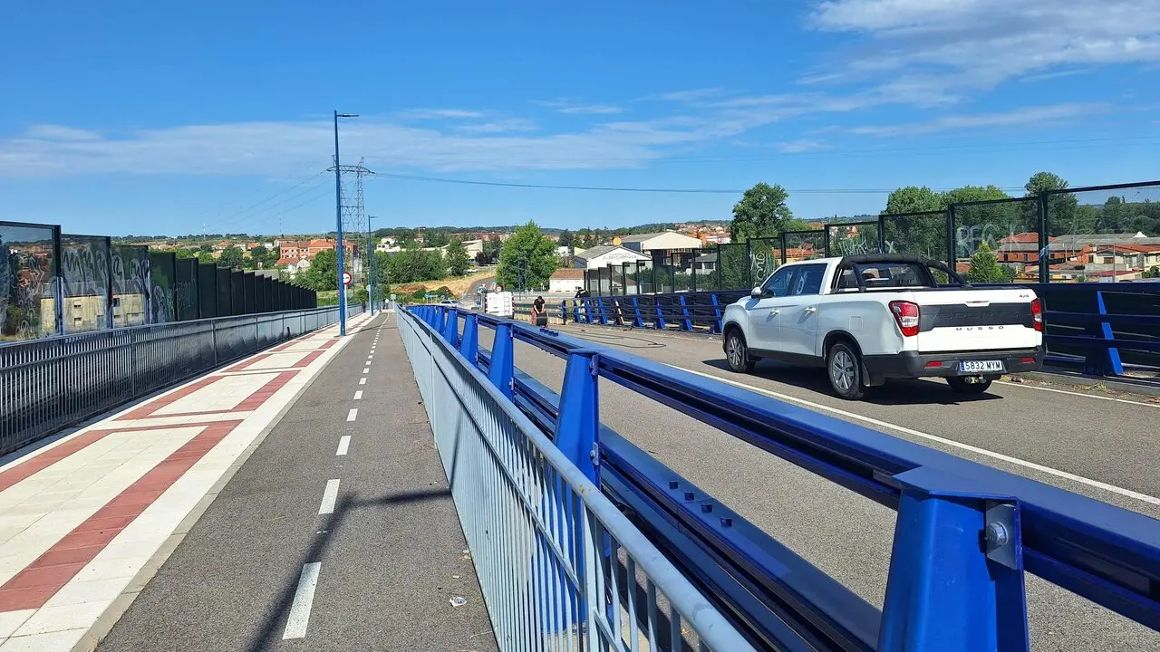 El Ayuntamiento de San Andr&eacute;s del Rabanedo ha confirmado que el vial de San Juan de Dios entrar&aacute; en servicio este jueves, poniendo fin a cinco a&ntilde;os de cierre desde que la infraestructura quedara ejecutada.