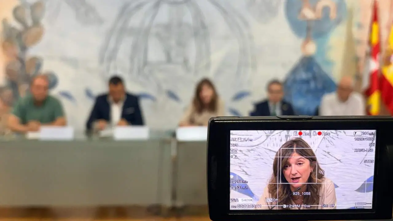 El Laboratorio de Ac&uacute;stica Aplicada de la Universidad de Le&oacute;n (ULE), en uni&oacute;n temporal de empresas (UTE) con Incosa, ha sido adjudicatario de dos de los cuatro lotes del contrato de asistencia t&eacute;cnica de Aena para el desarrollo de los planes de aislamiento ac&uacute;stico de su red aeroportuaria. Fotos: Campillo | Universidad de Le&oacute;n
