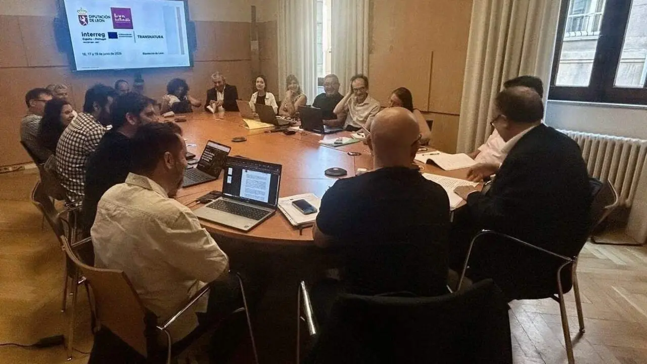 Reuni&oacute;n del proyecto europeo Transnatura este mi&eacute;rcoles en el Palacio de los Guzmanes. Foto: Diputaci&oacute;n.