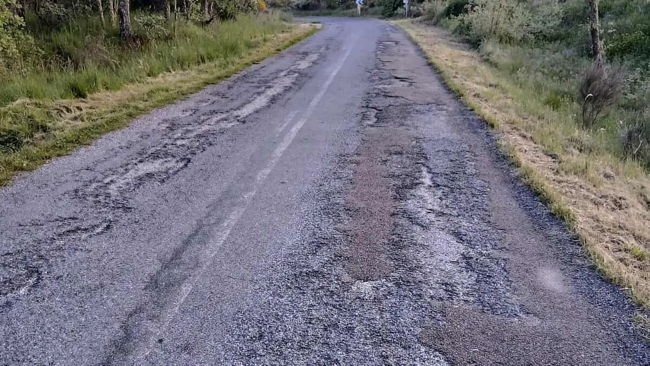 Carreteras del municipio Magaz de Cepeda en una imagen tomada por el PP.