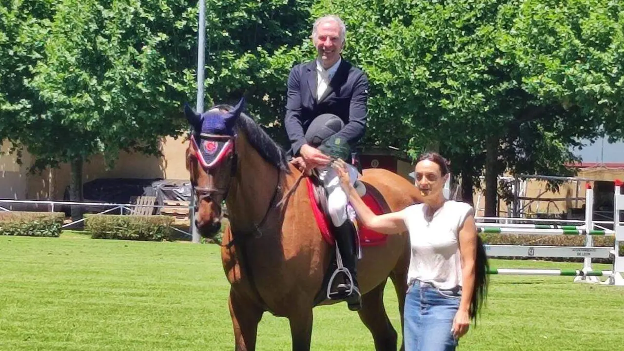 El H&iacute;pico brilla: Ibone Iba&ntilde;ez e Iv&aacute;n Serrano triunfan en la jornada inaugural. Foto: MAG.