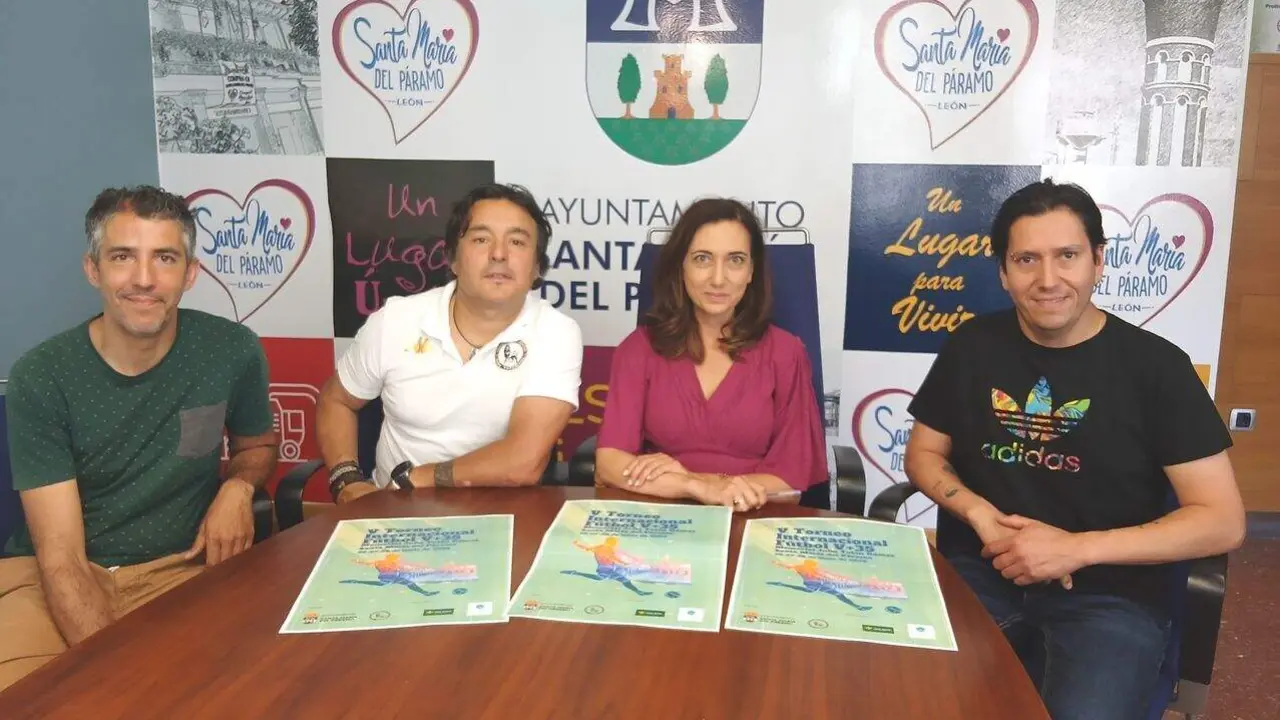 Presentaci&oacute;n f&uacute;tbol veteranos