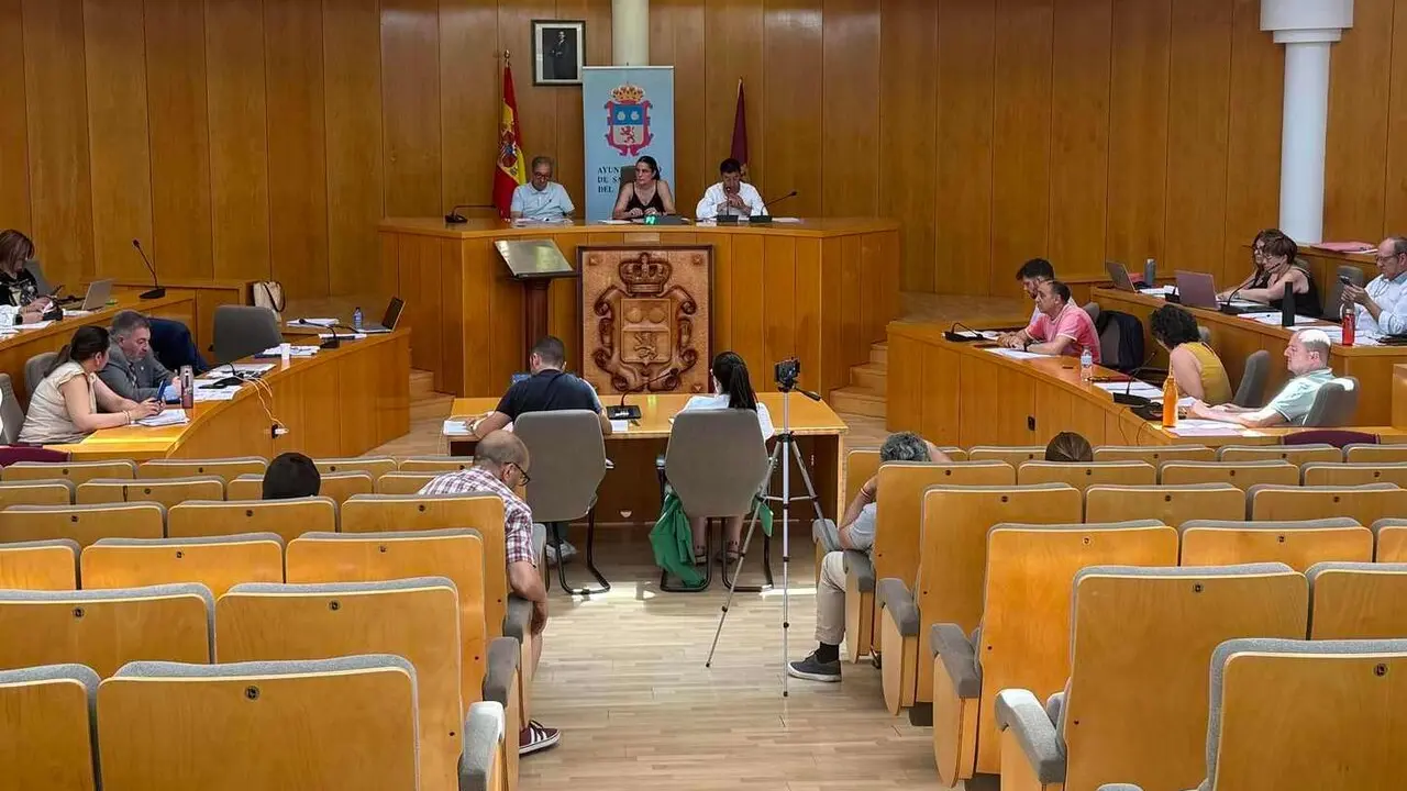 Un instante del pleno celebrado este jueves en San Andr&eacute;s del Rabanedo.