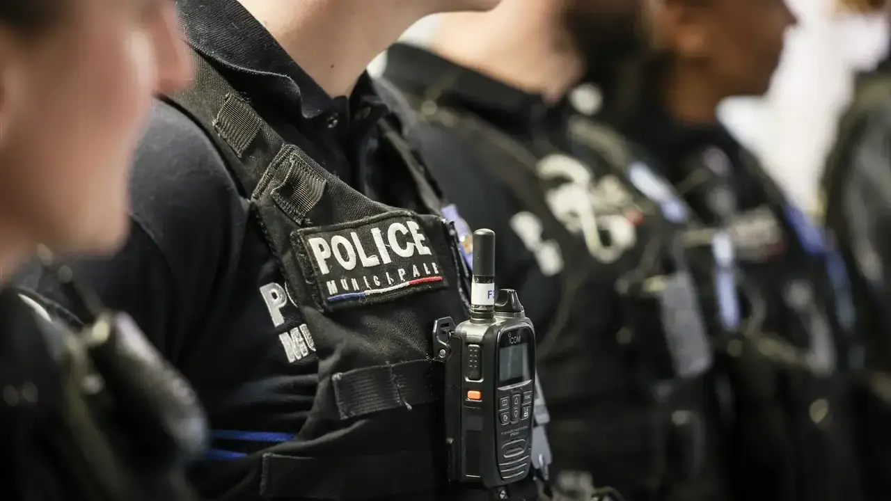 policia-francesa_97