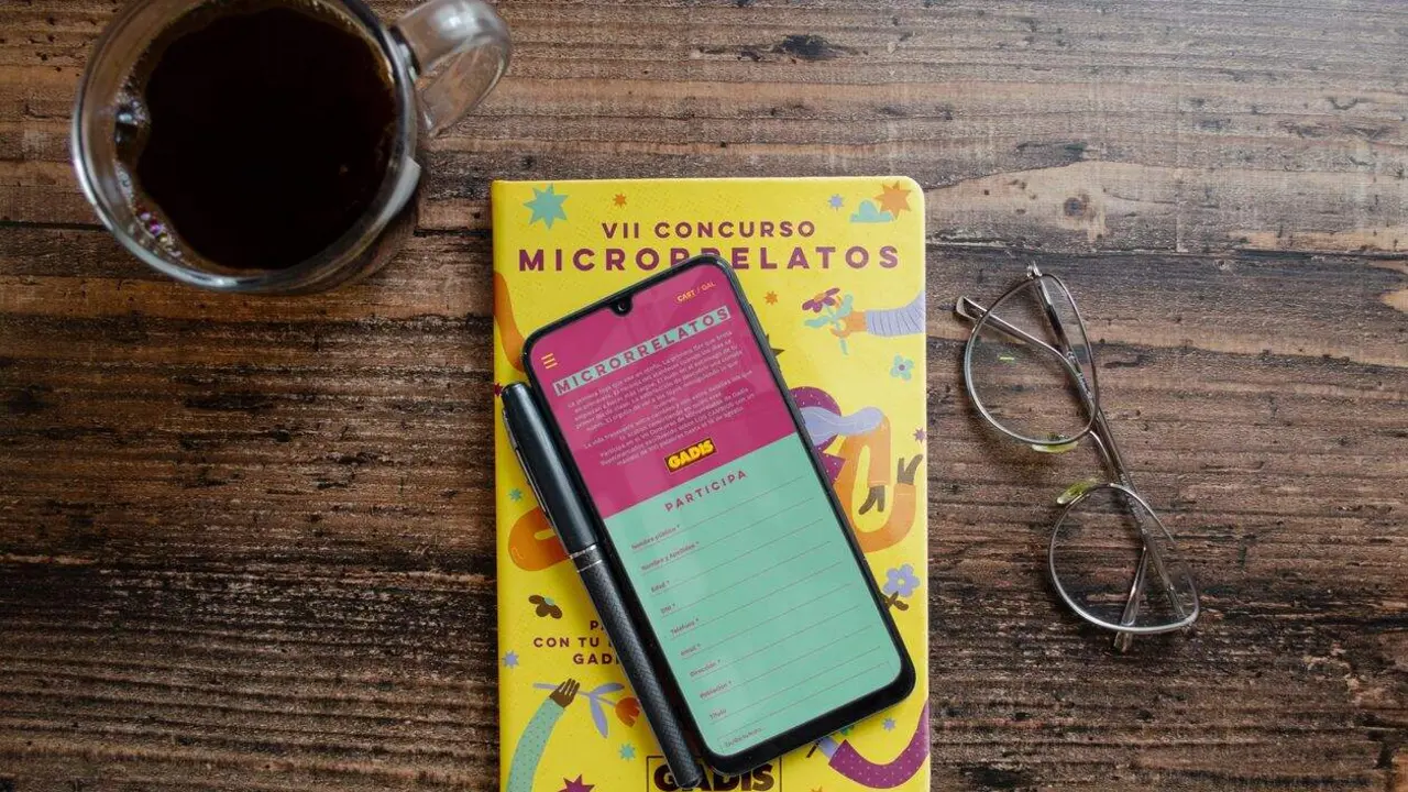 GADIS MICRORRELATOS 1
