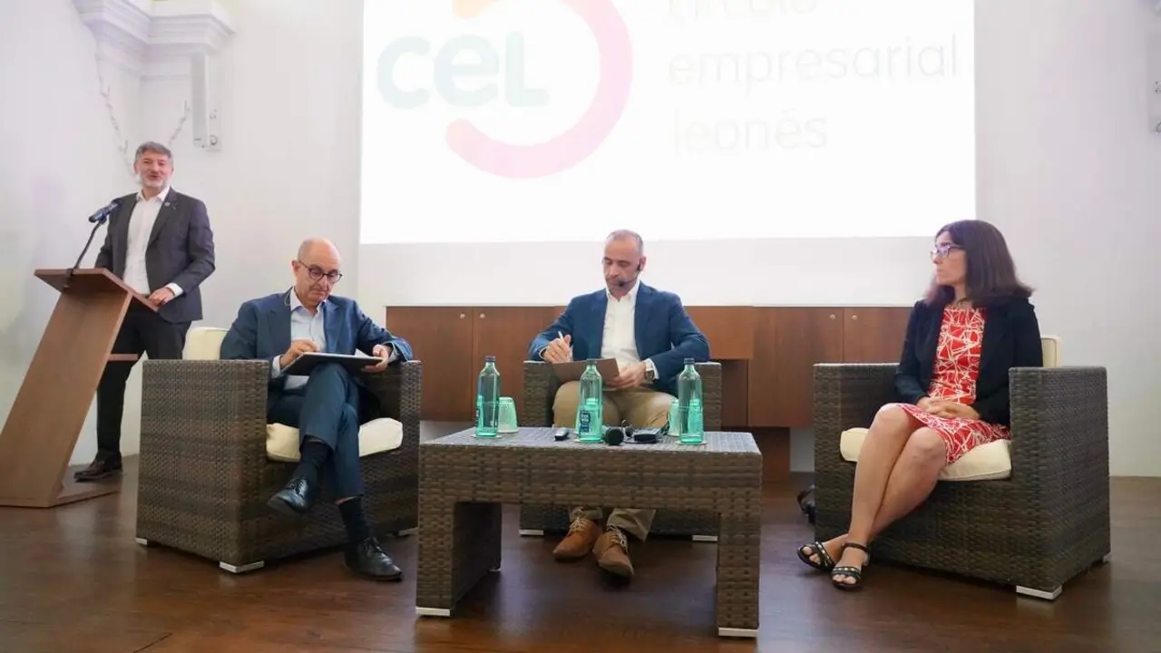 El C&iacute;rculo Empresarial Leon&eacute;s re&uacute;ne en Le&oacute;n a los m&aacute;ximos responsables del ICO e Iberaval en la jornada &lsquo;Nuevas v&iacute;as de financiaci&oacute;n para pymes: ICO e Iberaval, claves para crecer&rsquo;