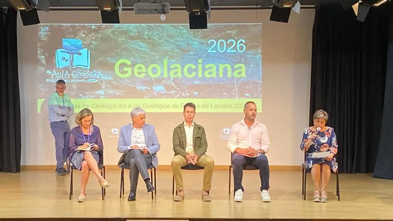 Un instante de la apertura de Geolaciana, en Villablinio.
