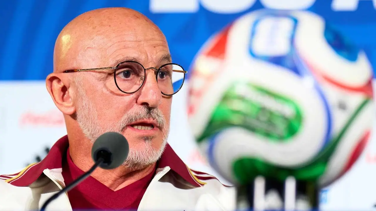 Luis de la Fuente, durante su rueda de prensa.
