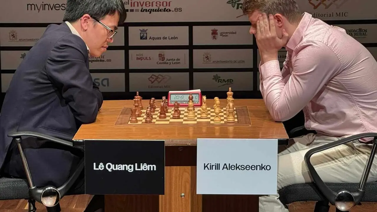 L&ecirc; Quang Li&ecirc;m jugar&aacute; la final del Magistral de Le&oacute;n ante Jaime Santos. El gran maestro vietnamita supera a Kirill Alekseenko en el desempate y reeditar&aacute; con el leon&eacute;s la semifinal del pasado a&ntilde;o en la lucha por el t&iacute;tulo del XXXIX Magistral Ciudad de Le&oacute;n.